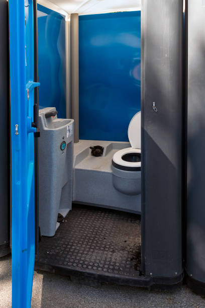 Best Portable bathroom rental  in Coopersville, MI